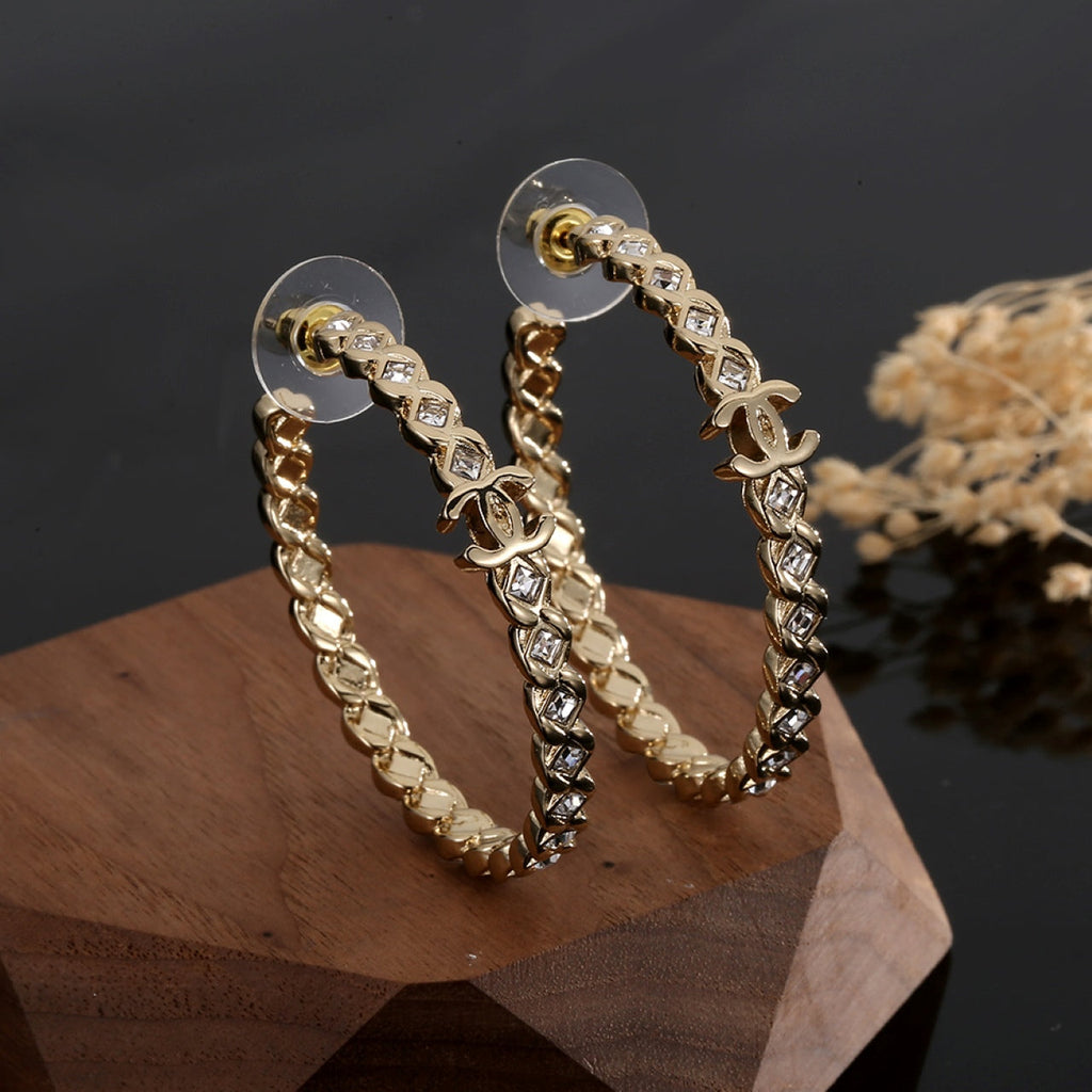 Chanel Crystal Earrings - 18K Yellow Gold