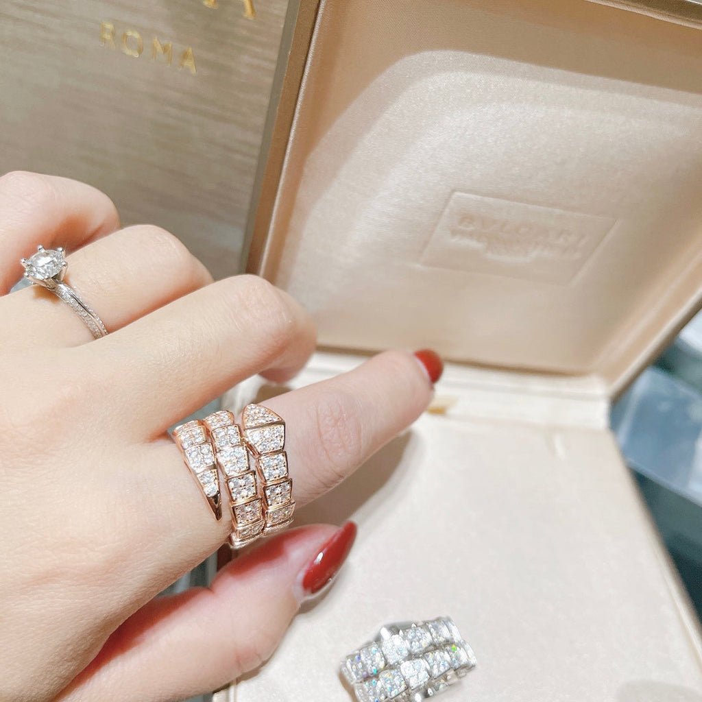 Bvlgari Serpenti Viper Full Pave Moissanite Ring - 18K White Gold