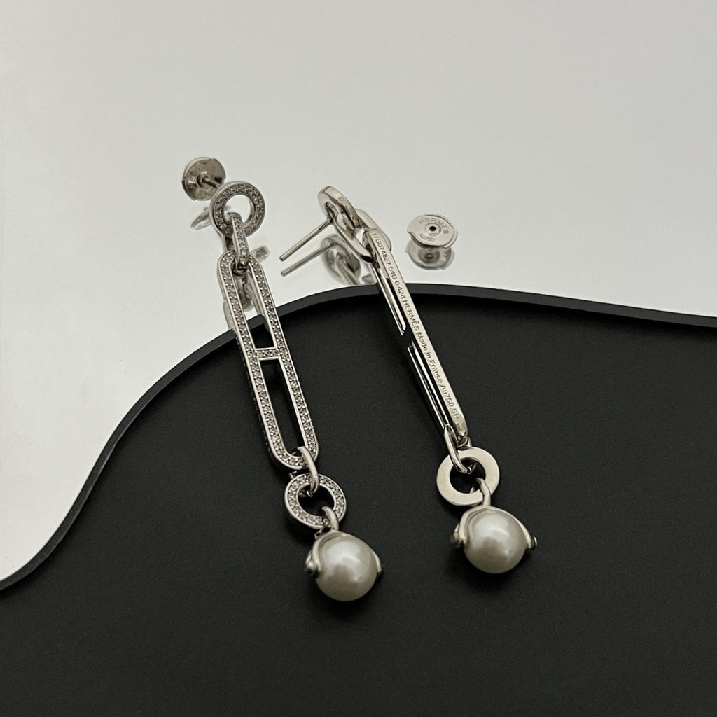 Chandra Diamond Earrings