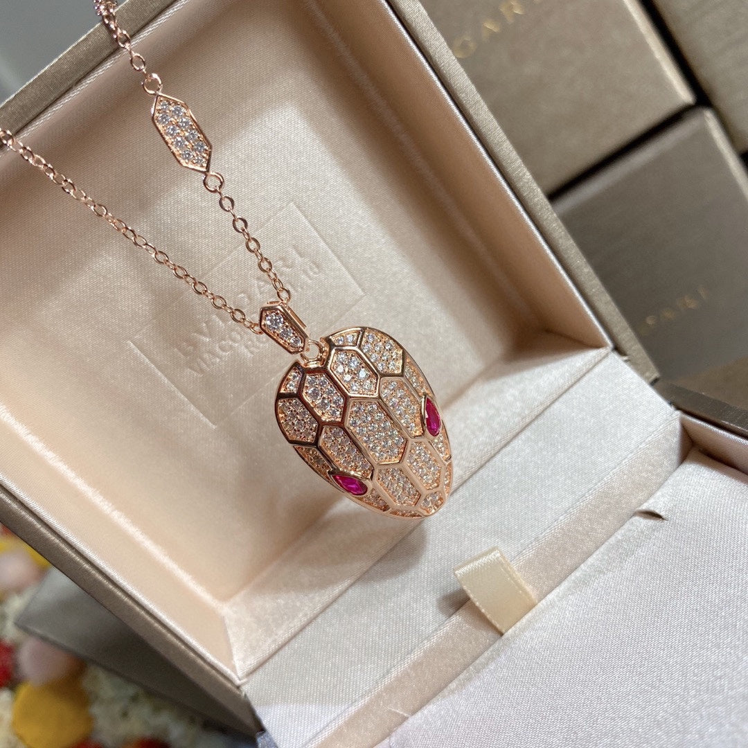 Bvlgari Serpenti Necklace - 18K Gold