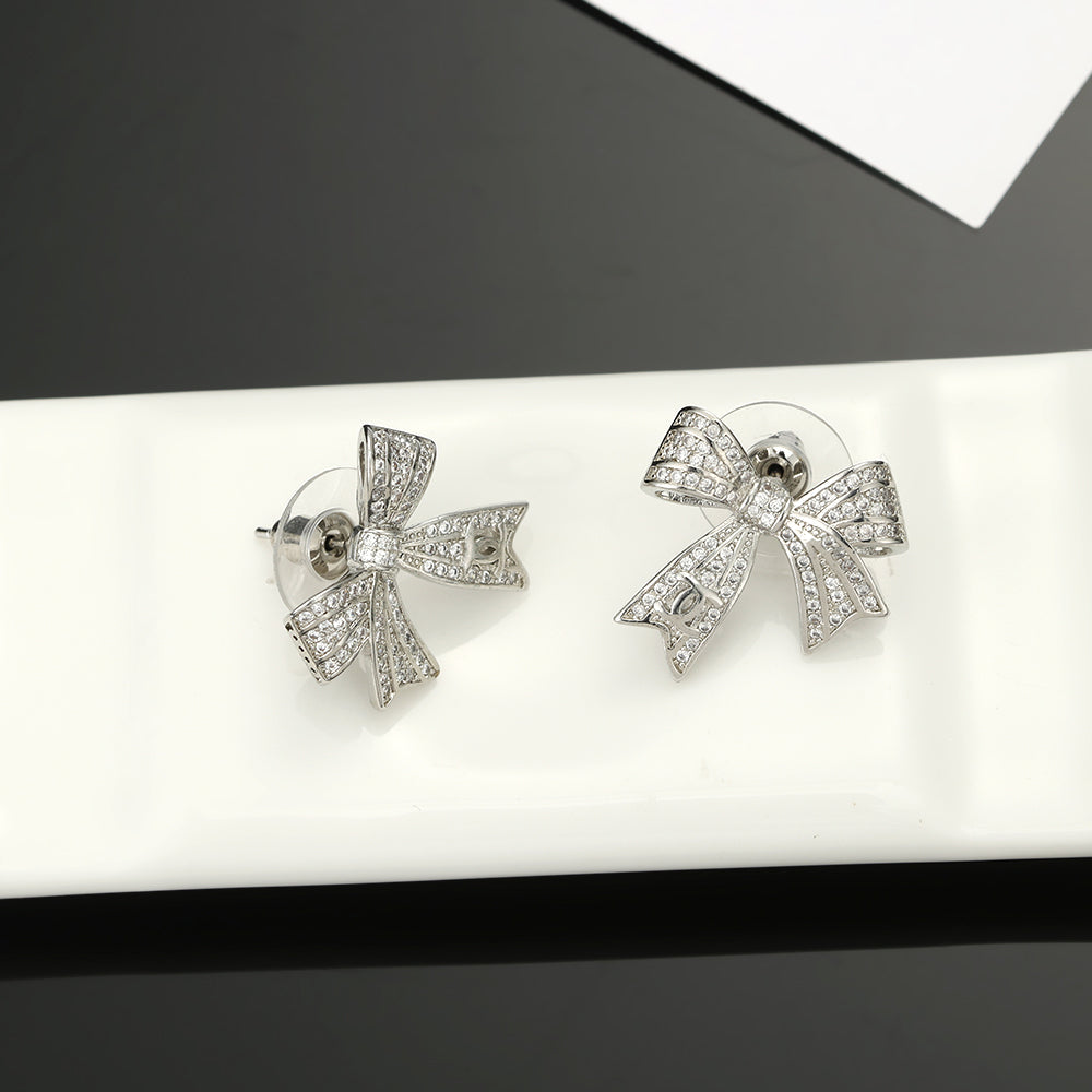 Chanel Bow Tie Diamond Earrings - 18K White Gold