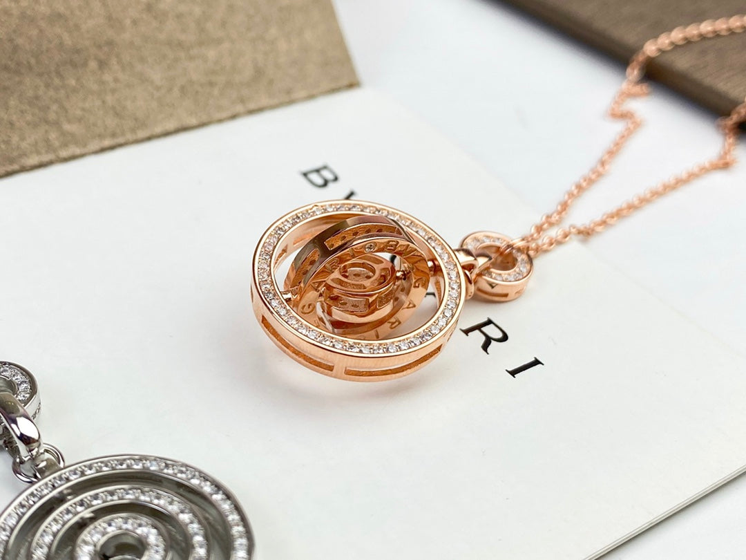 Bvlgari Cerchi Astrale Moissanite Necklace - 18K Gold