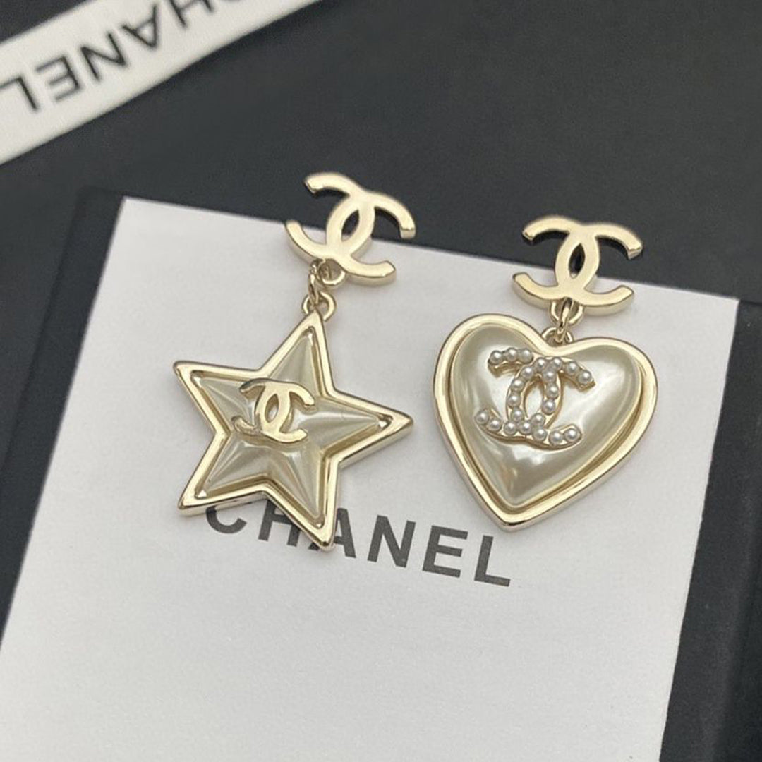 Chanel Heart & Star Earrings - 18K Yellow Gold