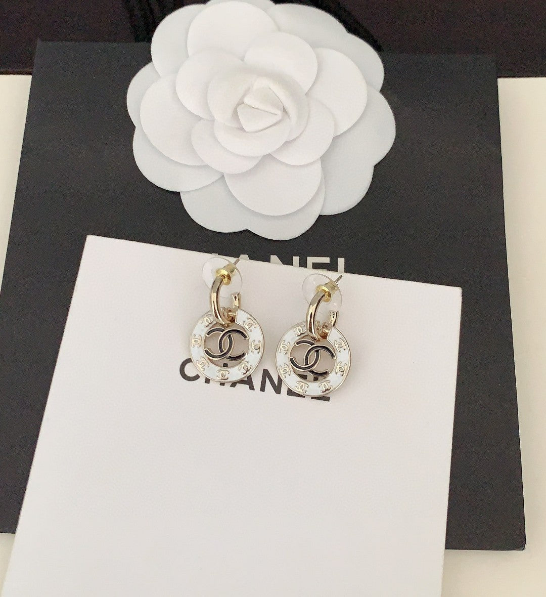 Chanel Circle Earrings - 18K Yellow Gold