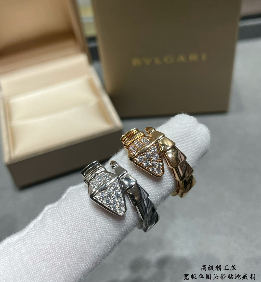 Bvlgari Serpenti Viper Head Moissanite Ring - 18K Gold