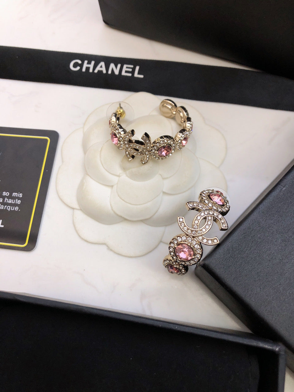 Chanel Flowers Earrings - 3.5 cm Height - 18K Yellow Gold