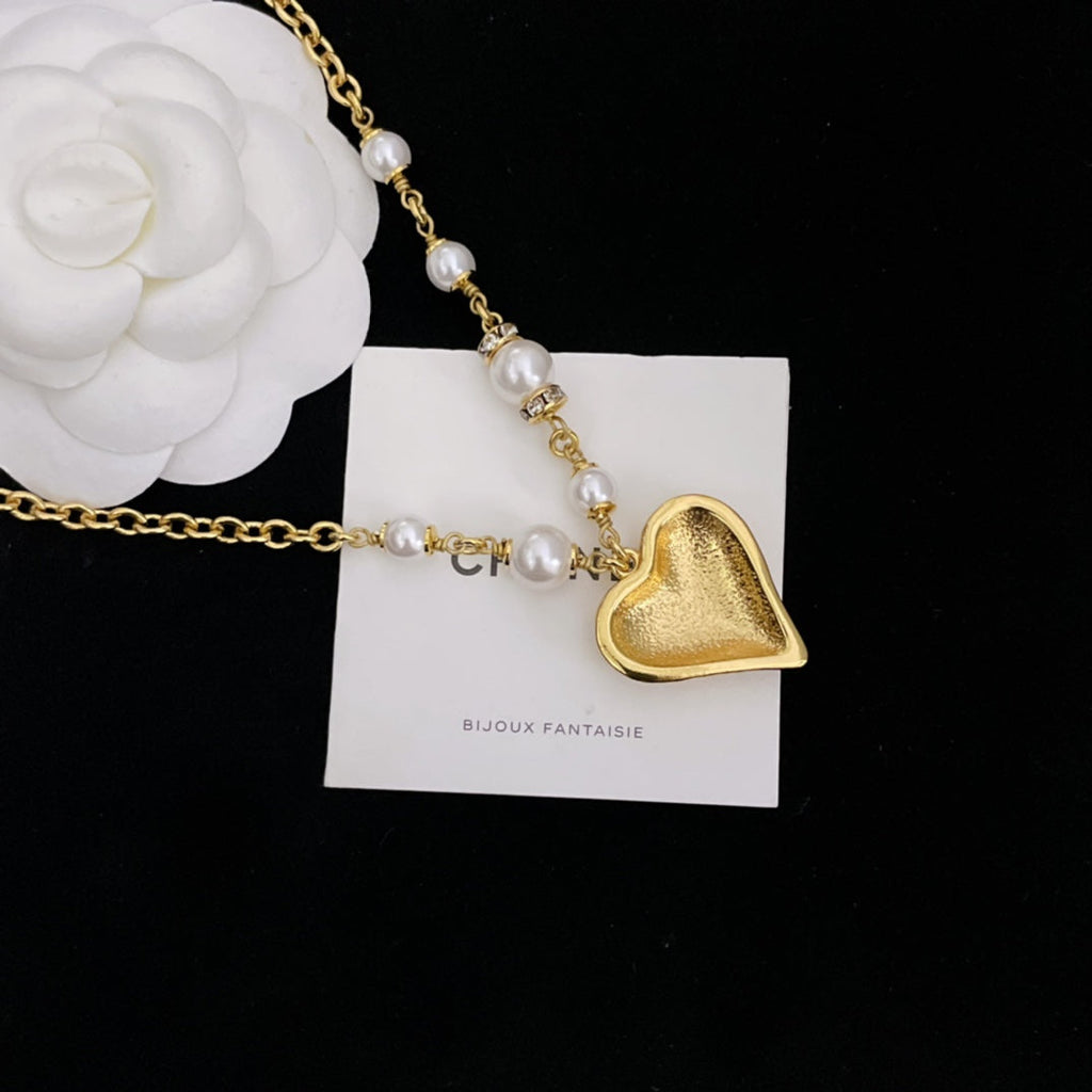 Chanel Pearls Chain Necklace