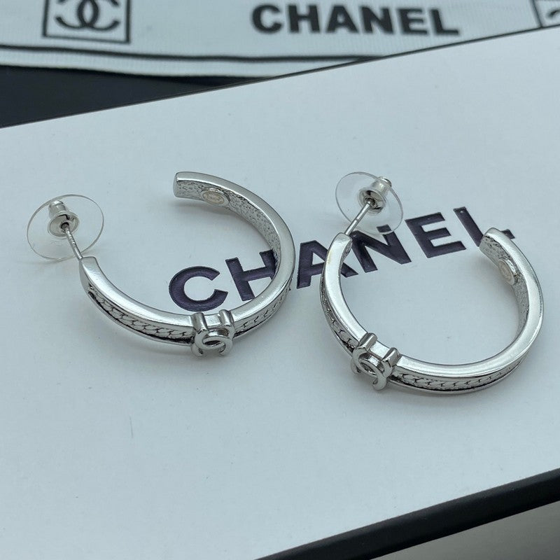 Chanel Circle Zircon Earrings - 18K Gold