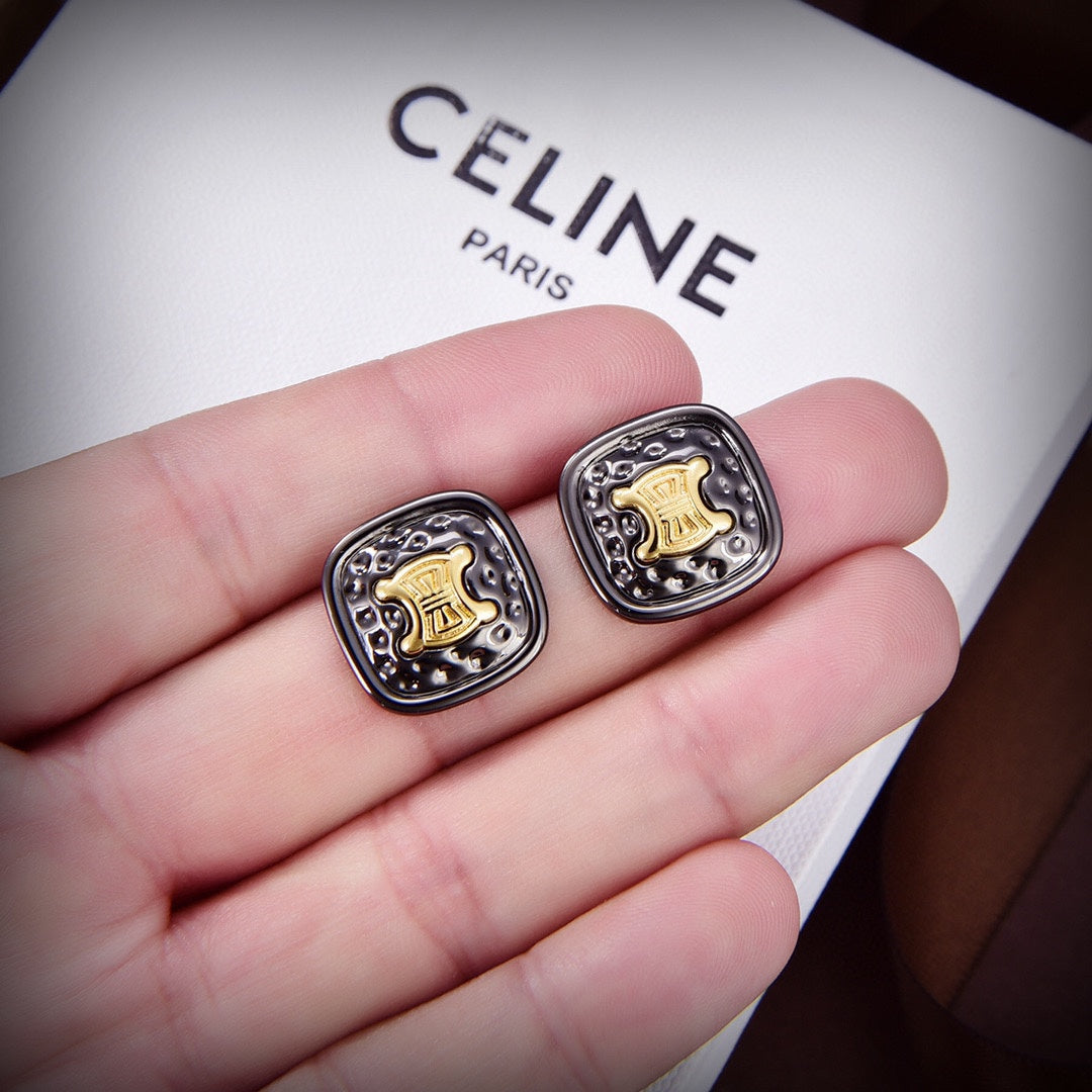 Celine Triomphe Black Earrings - 18K Yellow Gold
