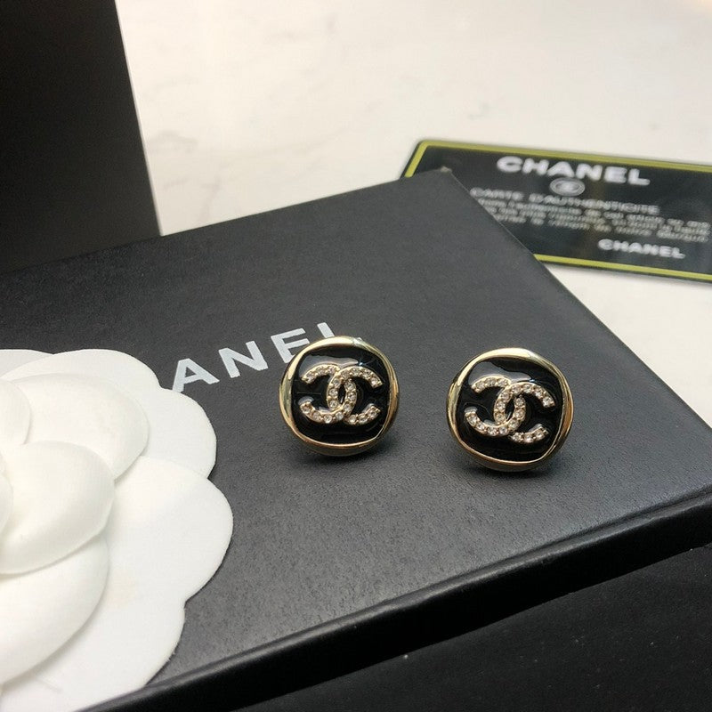 Chanel Black & White Diamond Earrings - 18K Yellow Gold