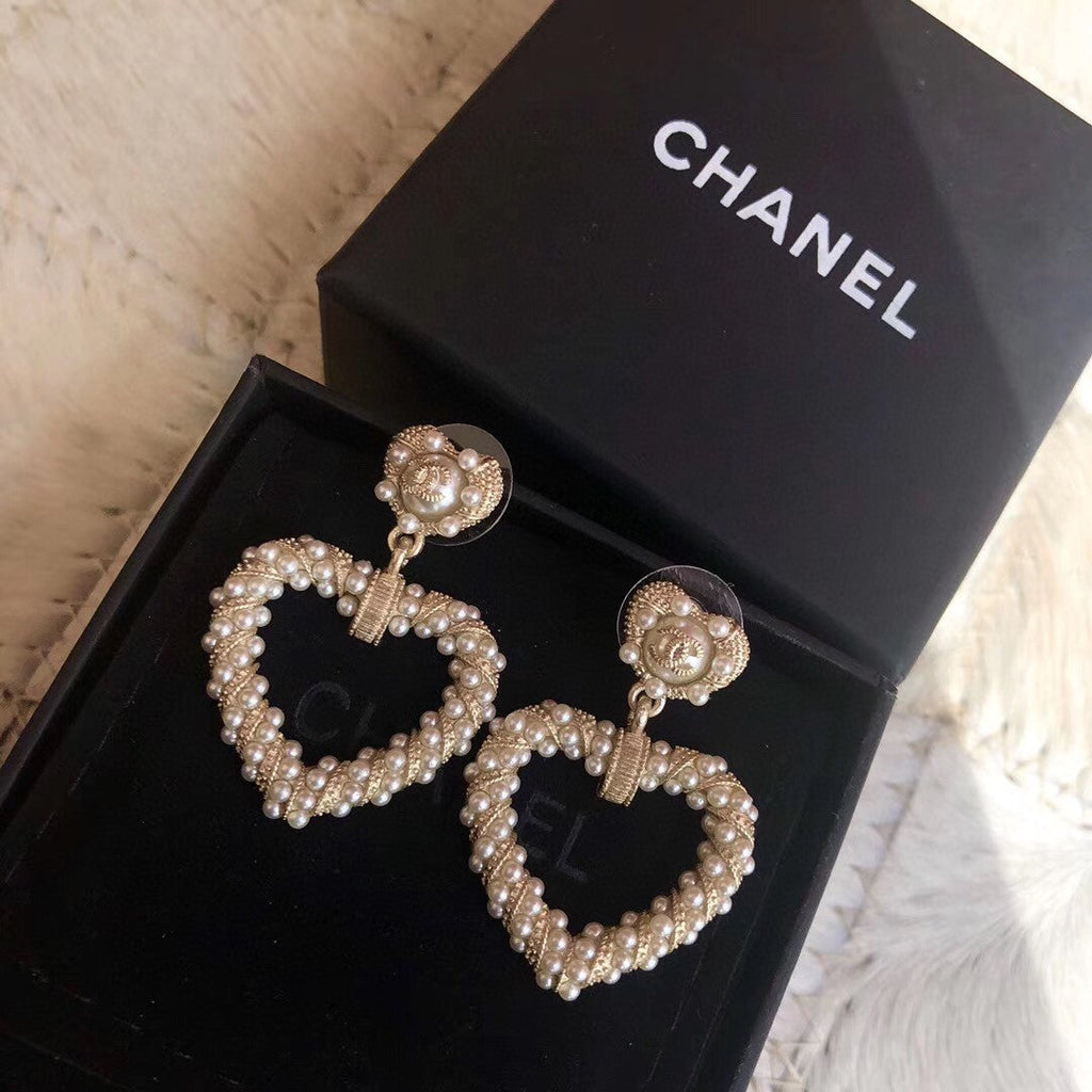 Chanel Heart Pendant Earrings - 18K Yellow Gold