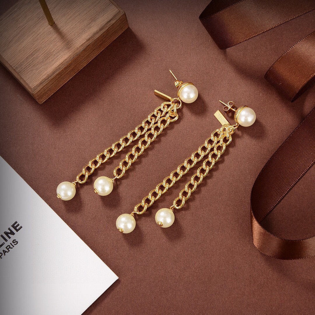 Celine Triomphe Chain Pearl Earrings - 18K Yellow Gold