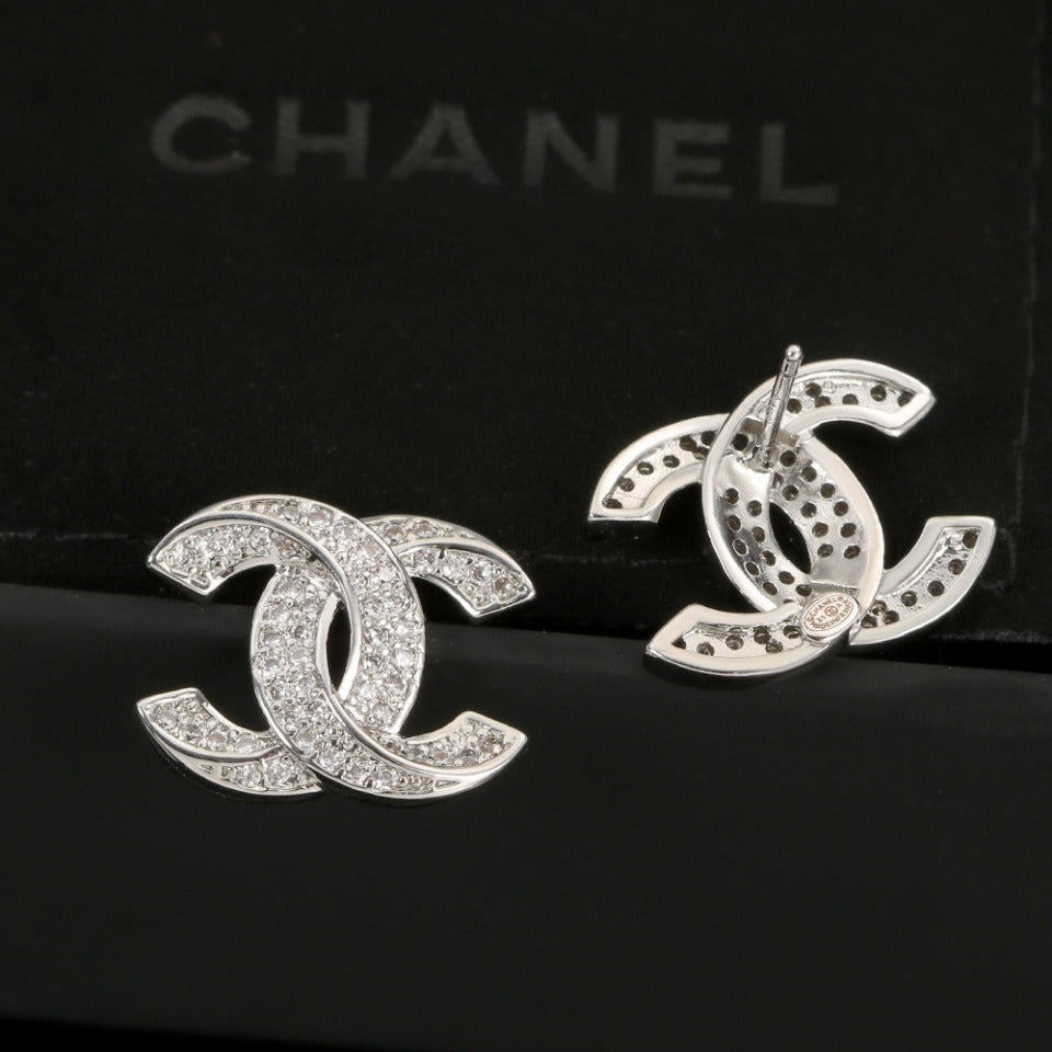 Chanel Diamond Earrings - 2 cm Height - 18K White Gold