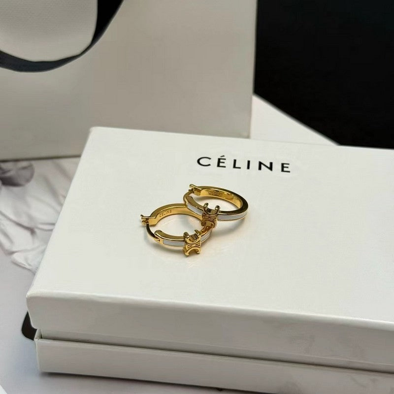 Celine Pearl Circle Earrings - 18K Yellow Gold