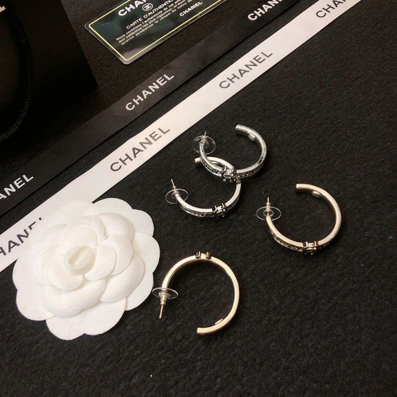 Chanel Circle Earrings - 18K Gold