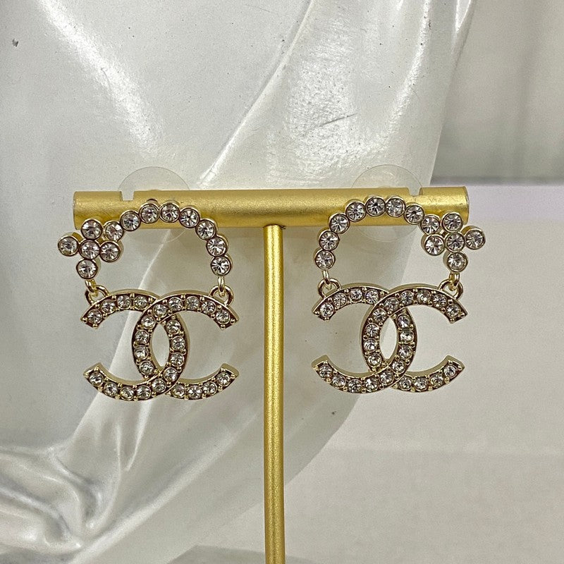 Chanel Diamond Earrings - 18K Yellow Gold