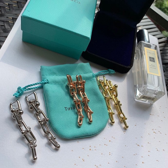Tiffany HardWear Graduated Link Earrings - 18K Gold