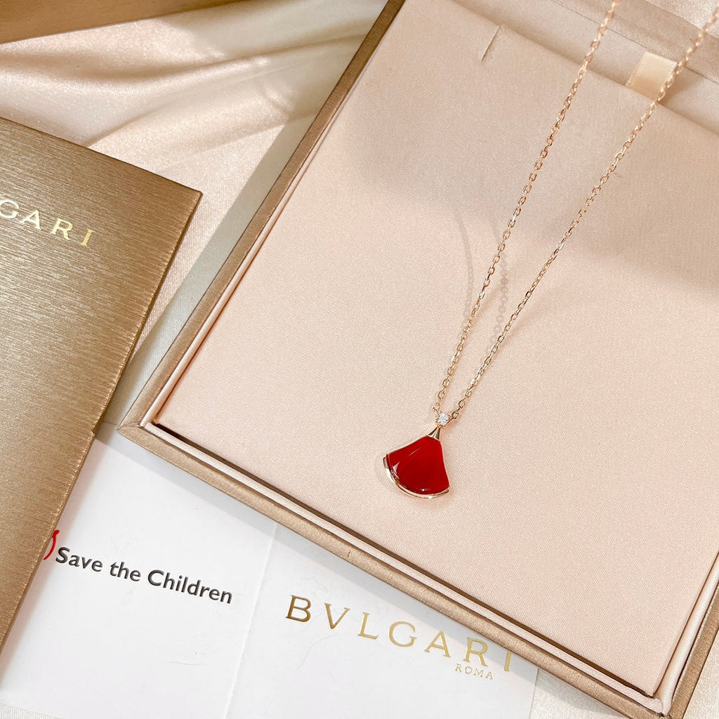 Bvlgari Dream Carnelian Necklace - 18K Gold