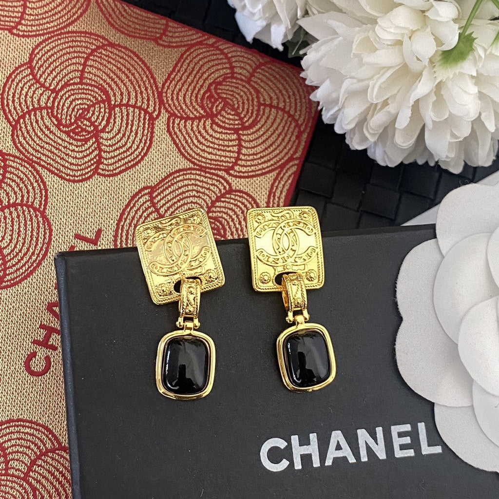 Chanel Black Crystal Earrings - 18K Yellow Gold