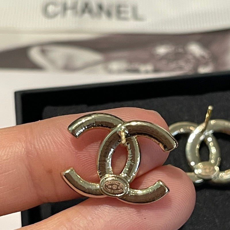 Chanel 26C Black Gold Diamond Earrings - 18K Yellow Gold