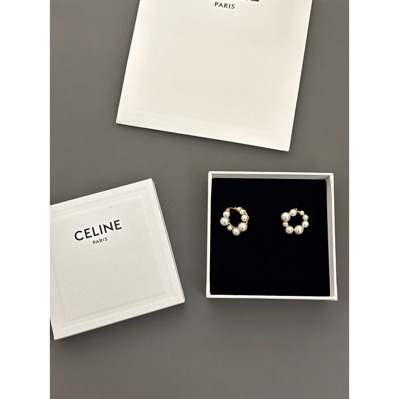 Celine Pearl Earrings - 18K Yellow Gold