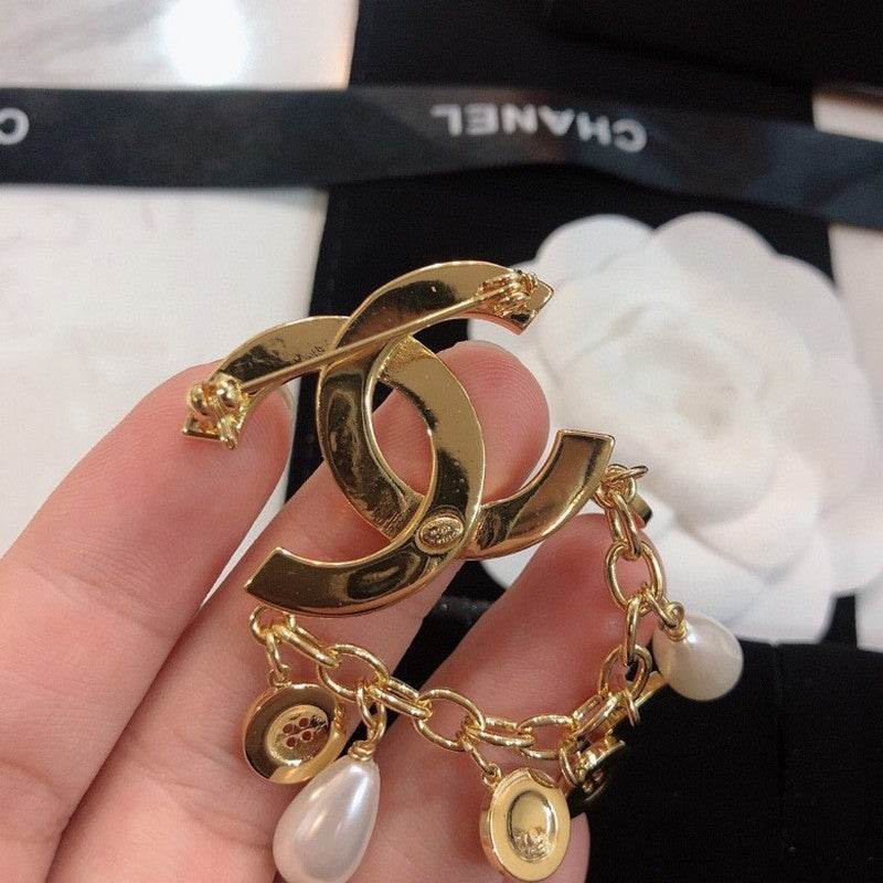 Chanel Pearl Pendant Brooch