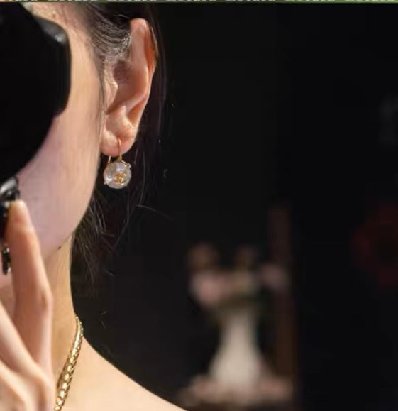Chanel Crystal Earrings - 18K Yellow Gold