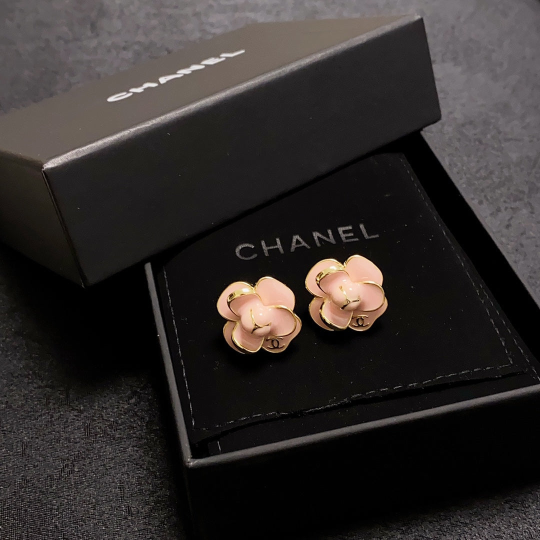 Chanel Camellia Earrings - 18K Yellow Gold