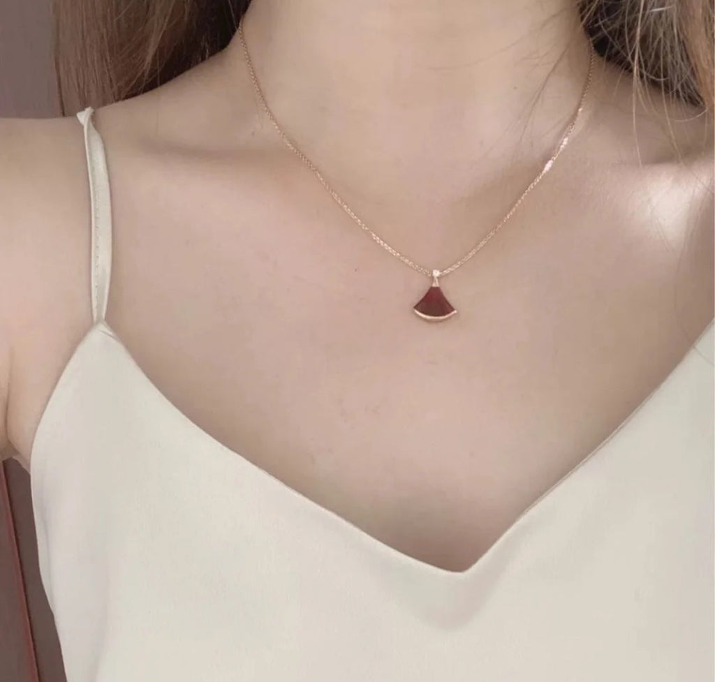 Bvlgari Dream Carnelian Necklace - 18K Gold