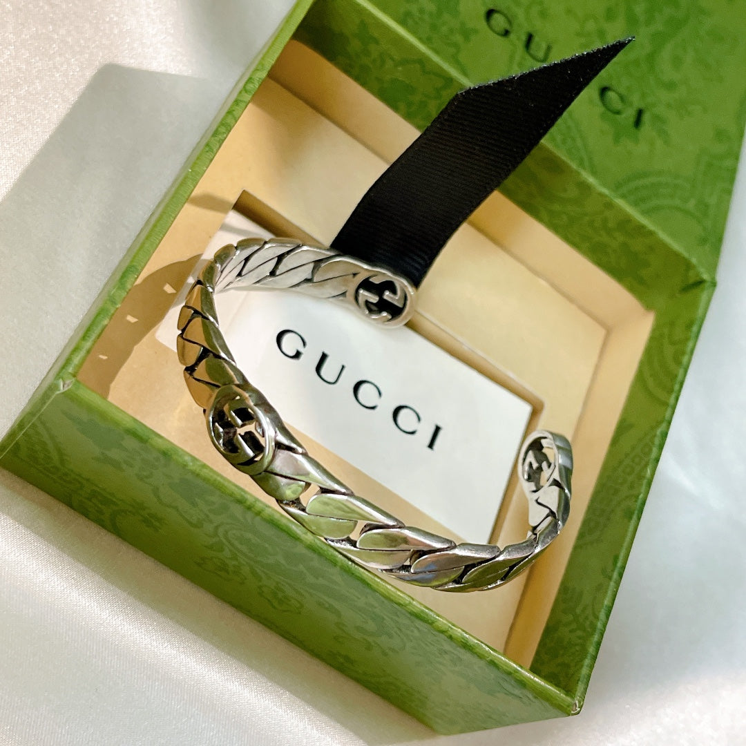 Gucci Double G Interlocking G Rigid Bracelet