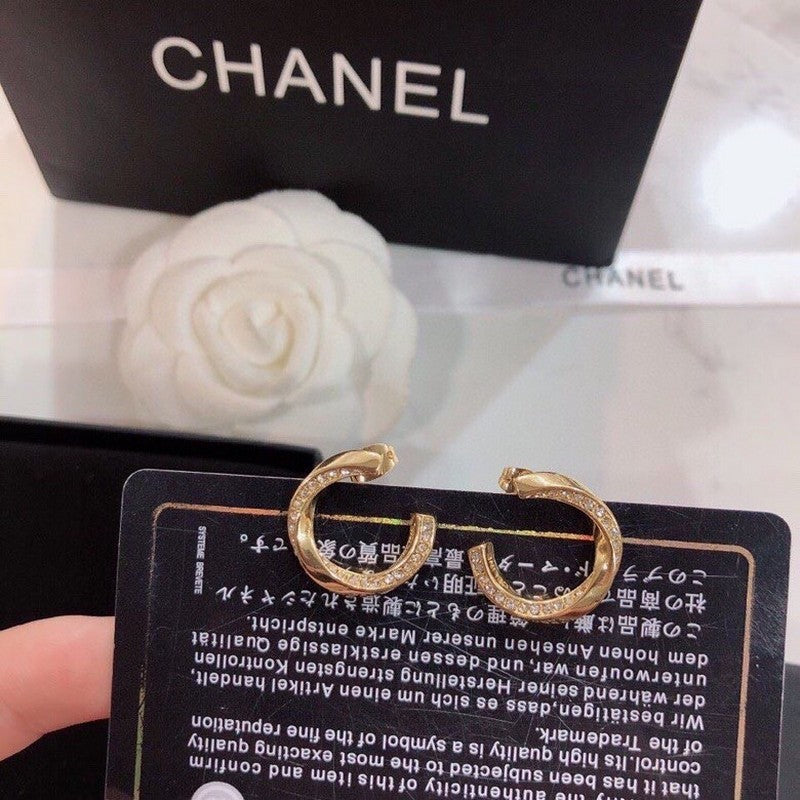 Chanel Half Circle Diamond Earrings - 18K Yellow Gold