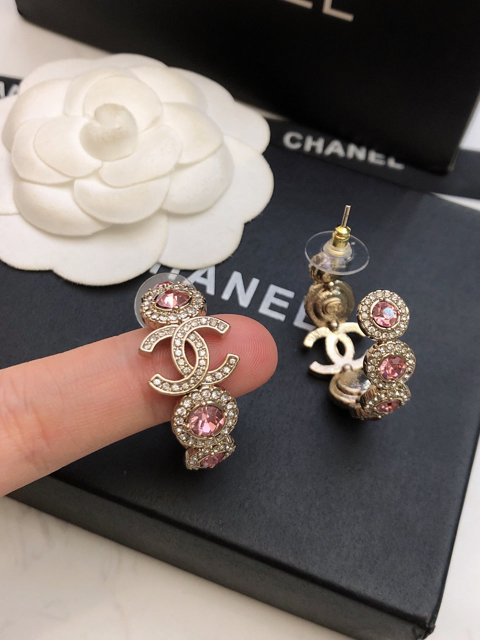 Chanel Flowers Earrings - 3.5 cm Height - 18K Yellow Gold