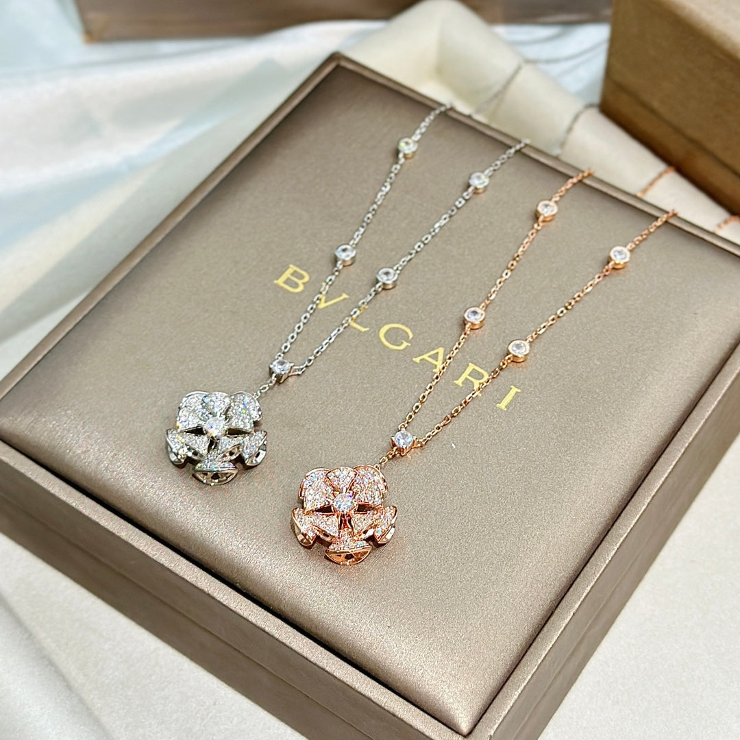 Bvlgari Dream Moissanite Necklace - 18K Gold