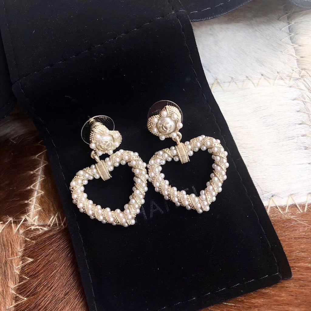 Chanel Heart Pendant Earrings - 18K Yellow Gold