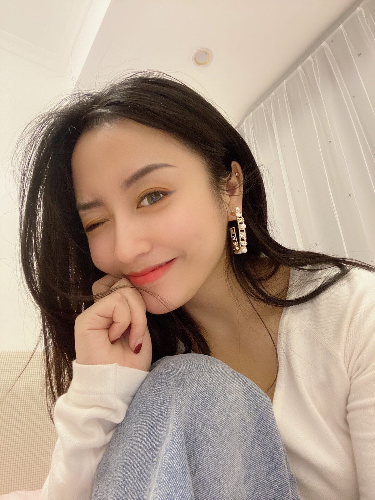 Chanel Pearl Crystal Earrings - 18K Yellow Gold