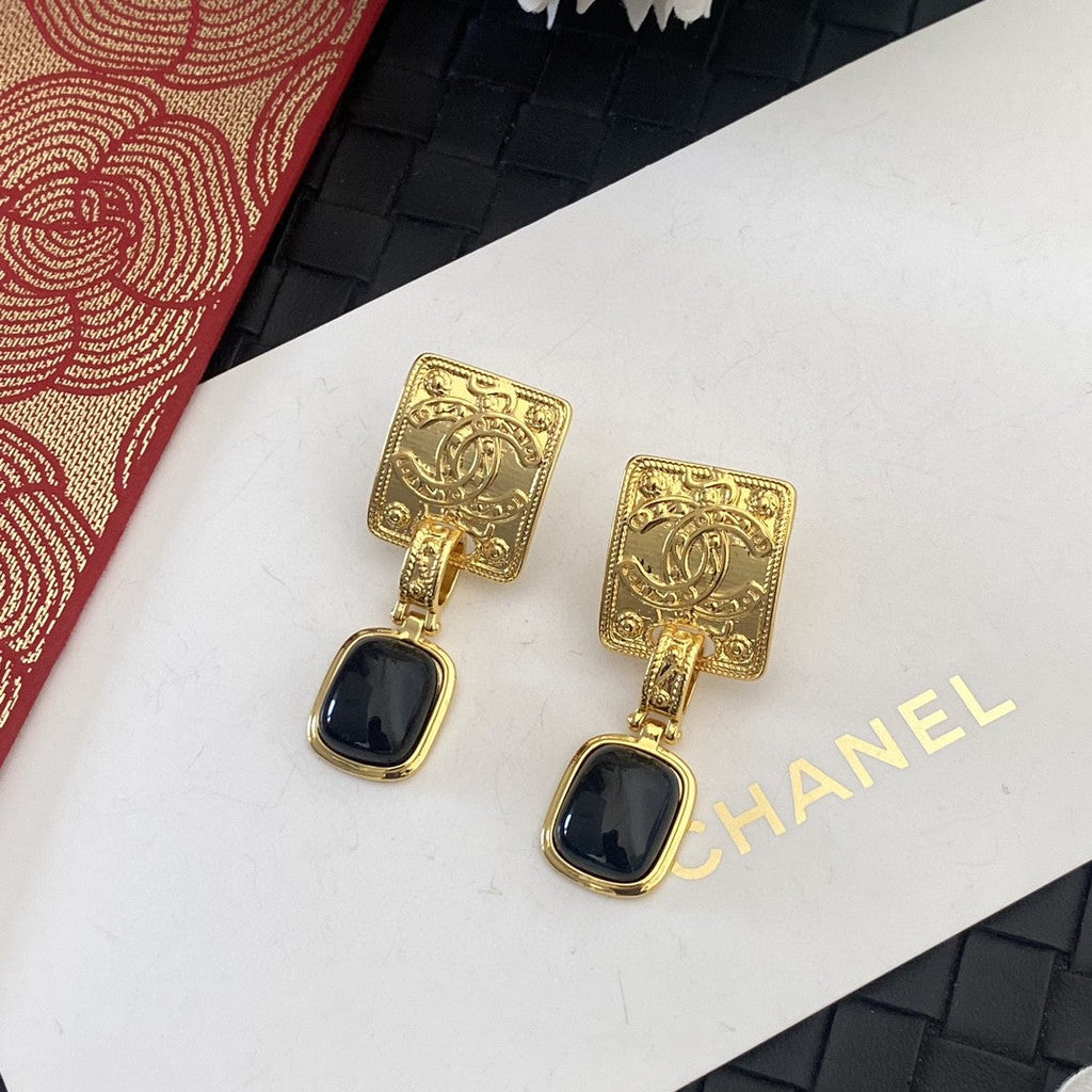 Chanel Black Crystal Earrings - 18K Yellow Gold