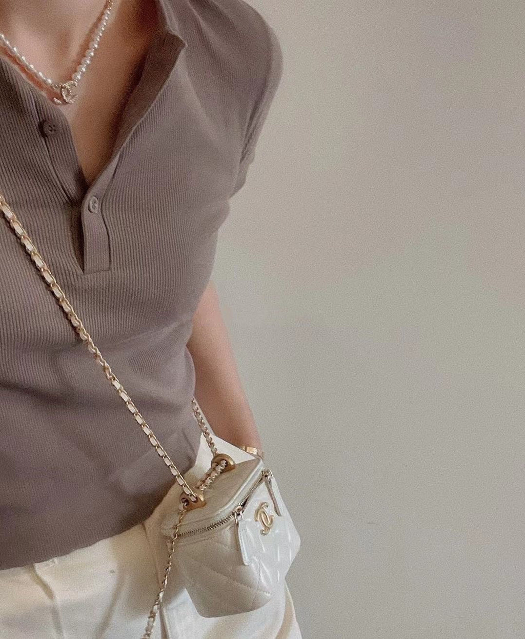 Chanel Pearls Choker Necklace