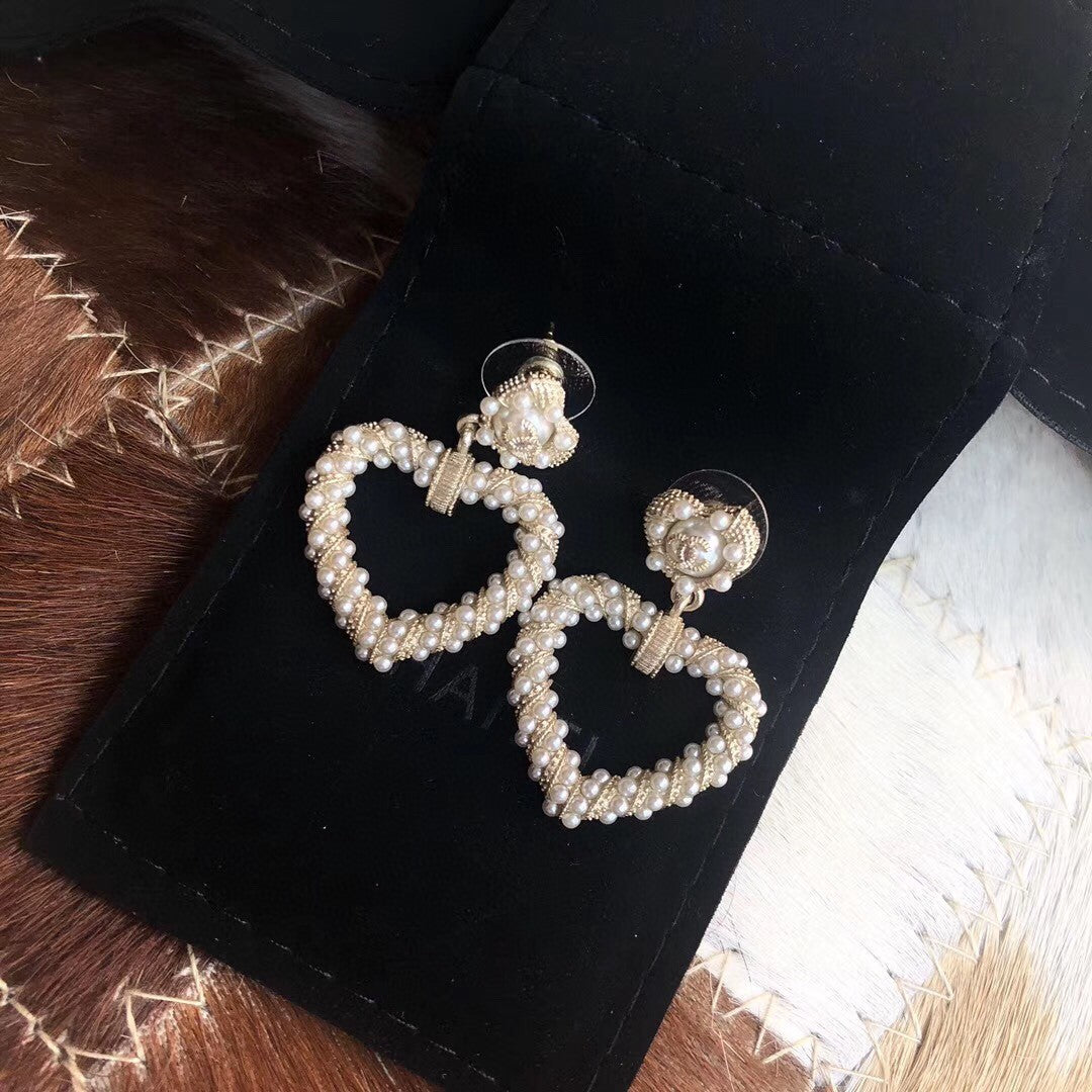 Chanel Heart Pendant Earrings - 18K Yellow Gold