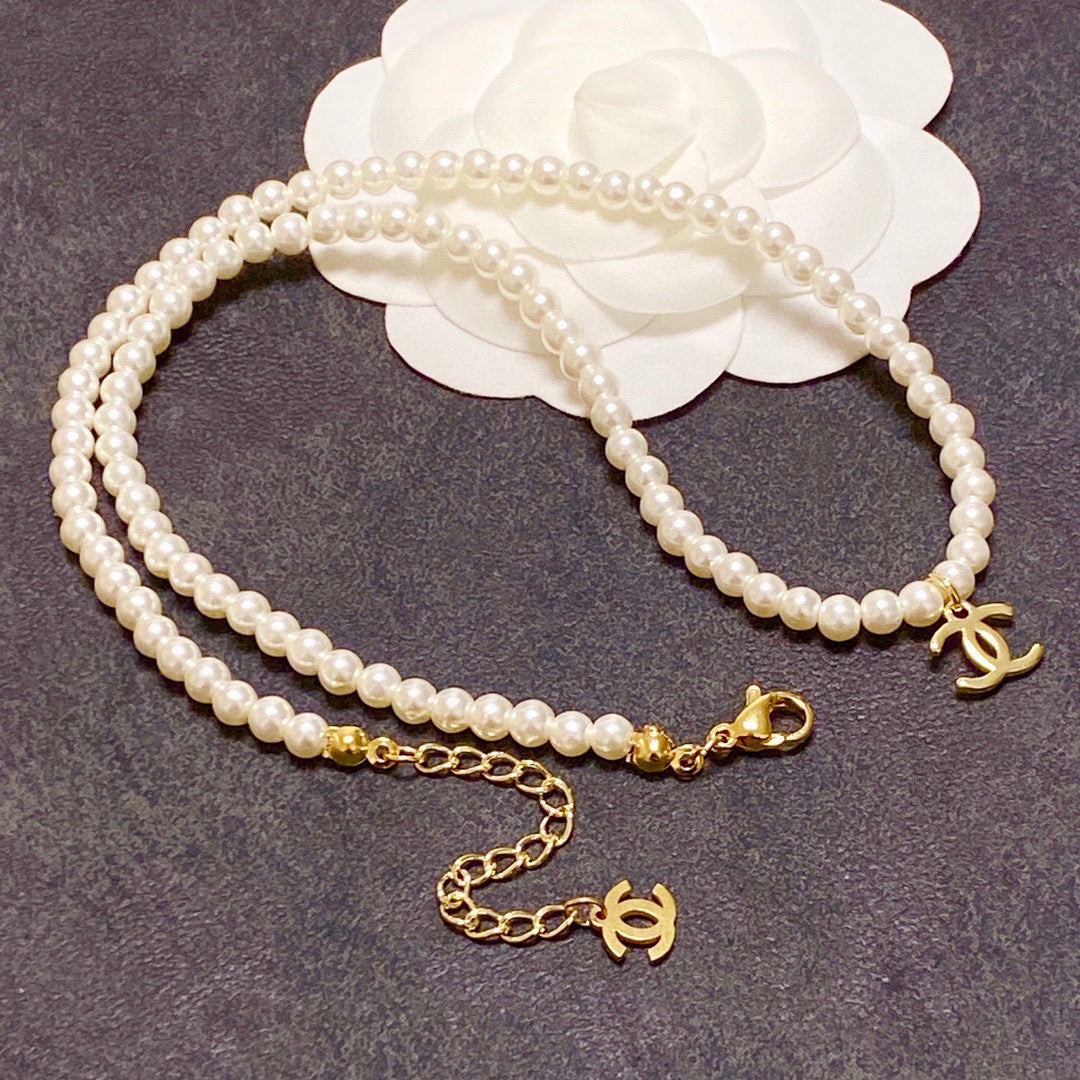 Chanel Pearls Choker Necklace