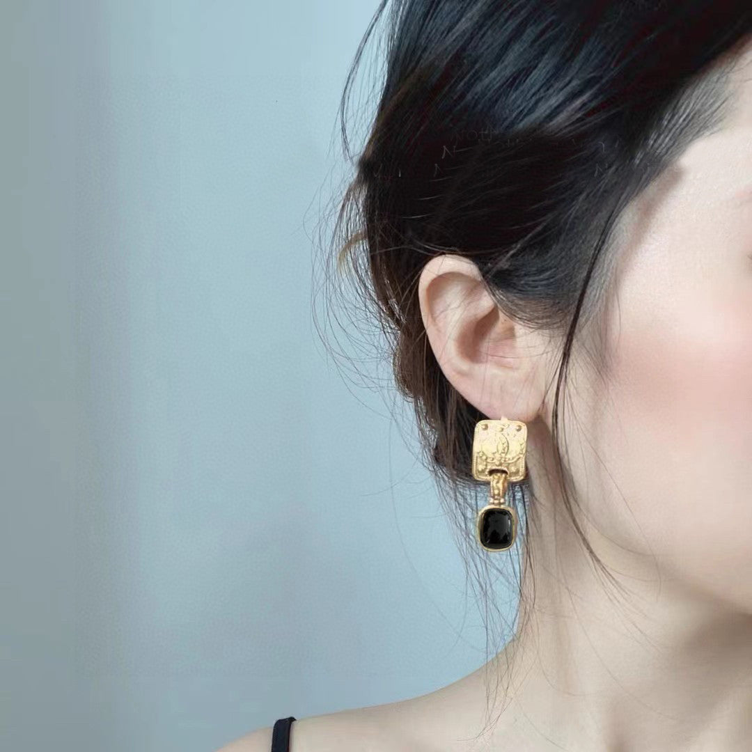 Chanel Black Crystal Earrings - 18K Yellow Gold
