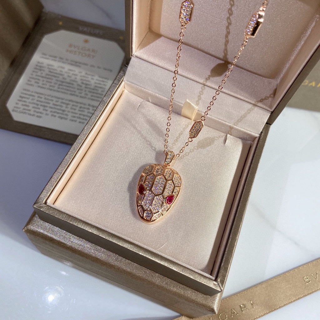Bvlgari Serpenti Necklace - 18K Gold