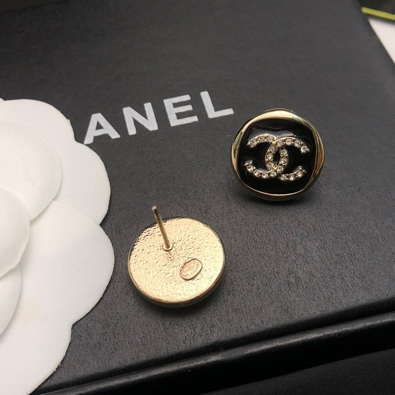 Chanel Black & White Diamond Earrings - 18K Yellow Gold