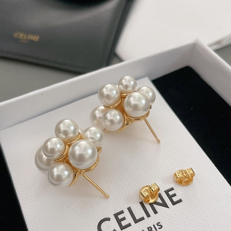 Celine Pearl Earrings - 18K Yellow Gold