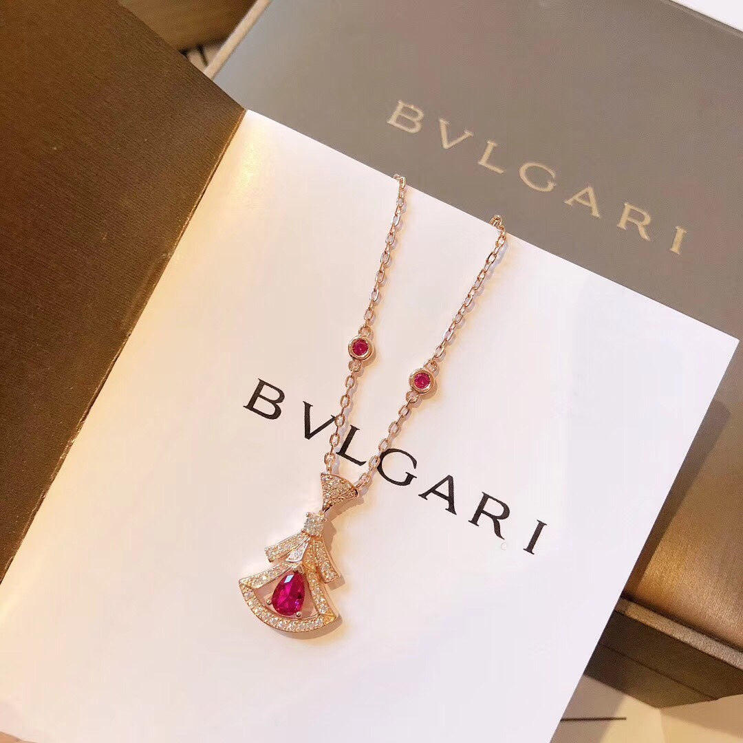 Bvlgari Dream Moissanite Necklace - 18K Gold
