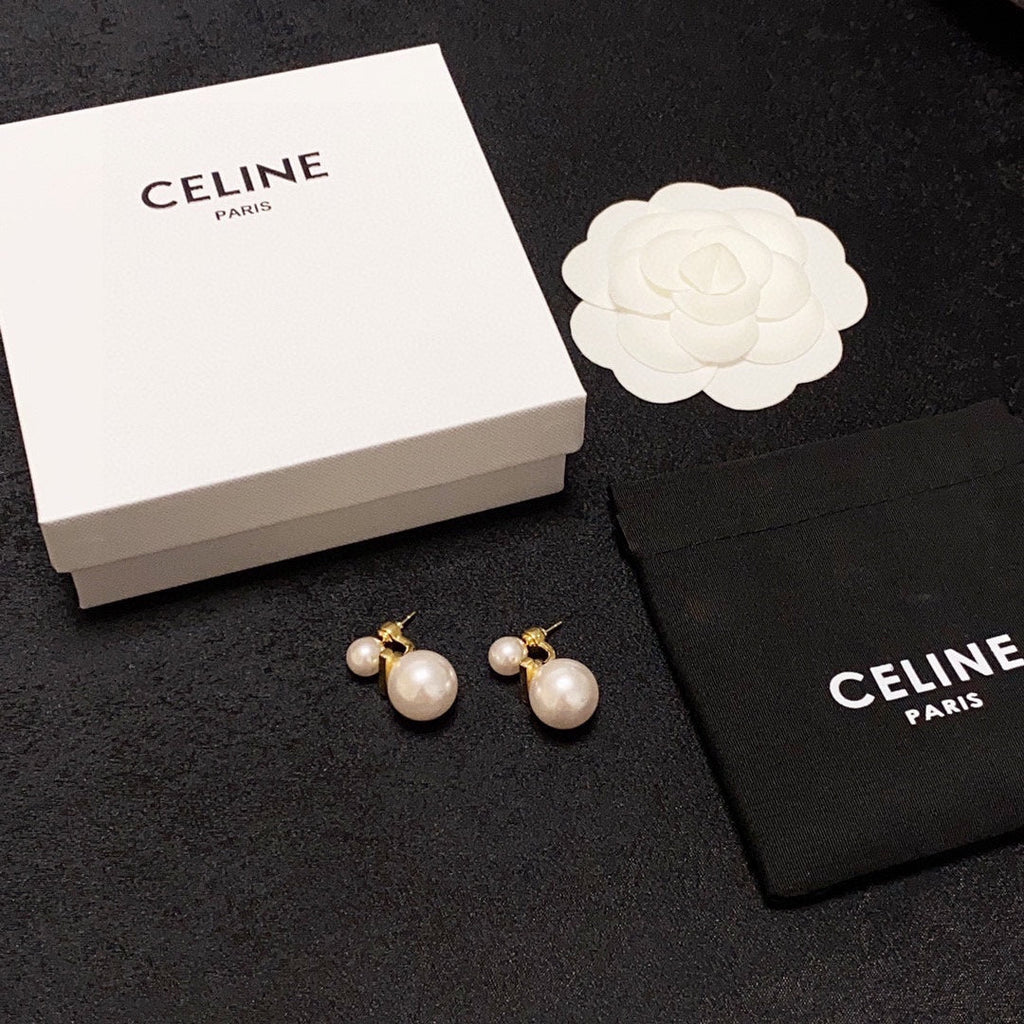 Celine Triomphe Pearl Earrings - 18K Yellow Gold