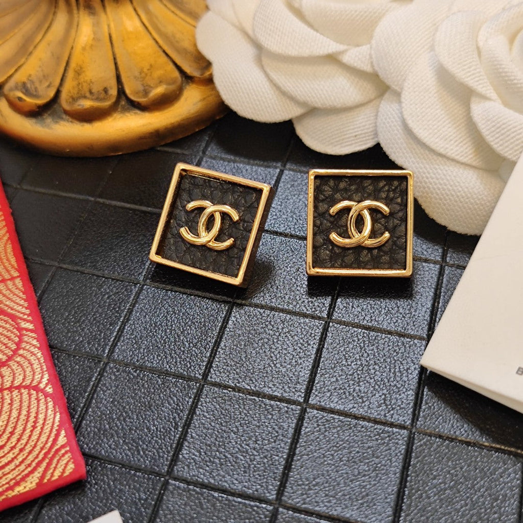 Chanel Black Square Earrings - 18K Yellow Gold