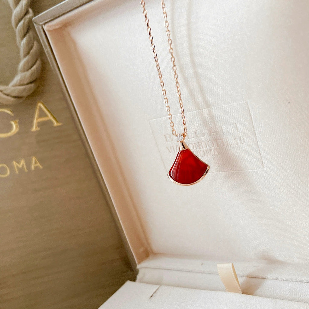 Bvlgari Dream Carnelian Necklace - 18K Gold
