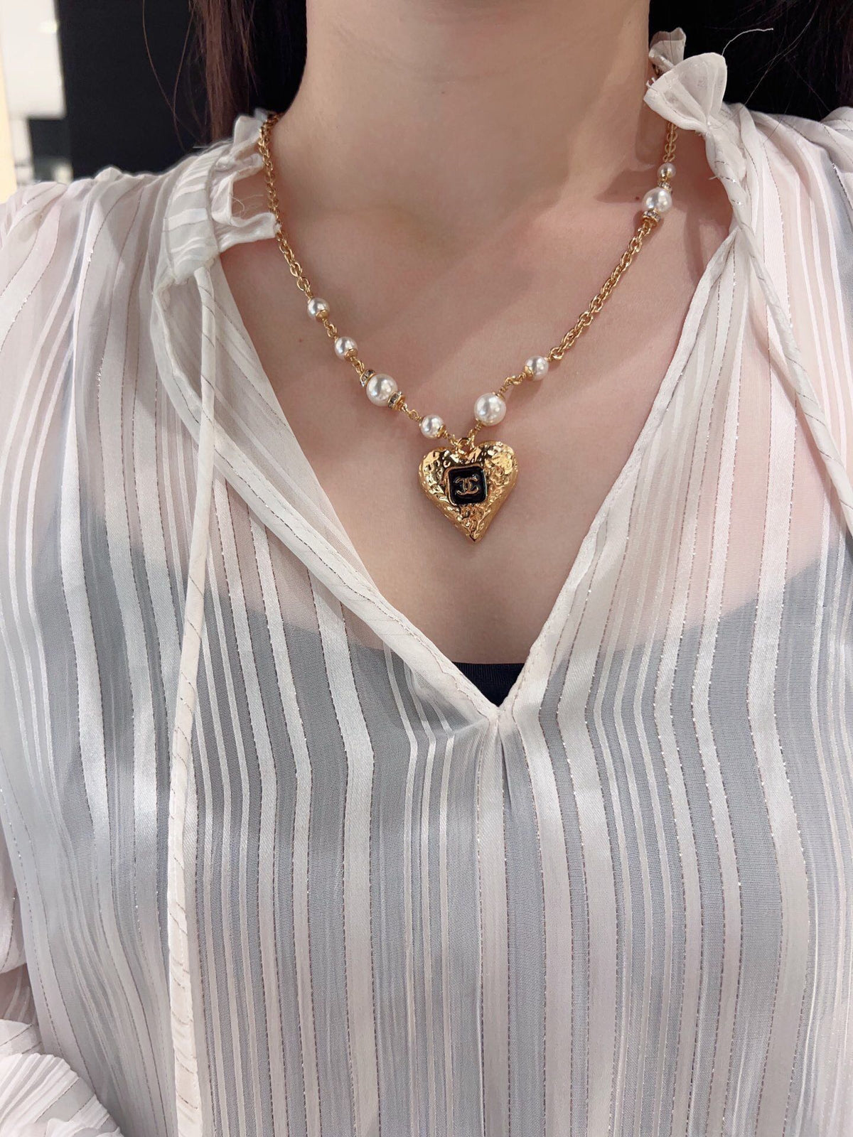 Chanel Pearls Chain Necklace
