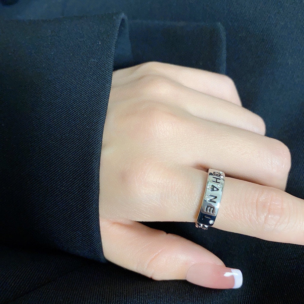 Chanel Chain Link Ring - 18K White Gold